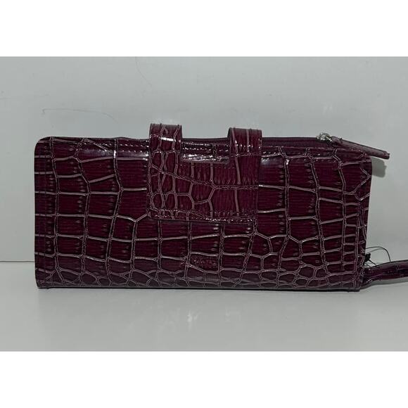 KENNETH COLE REACTION Wine Red Snakeskin Wristlet Wallet Tab Clutch Strap - Picture 2 of 6